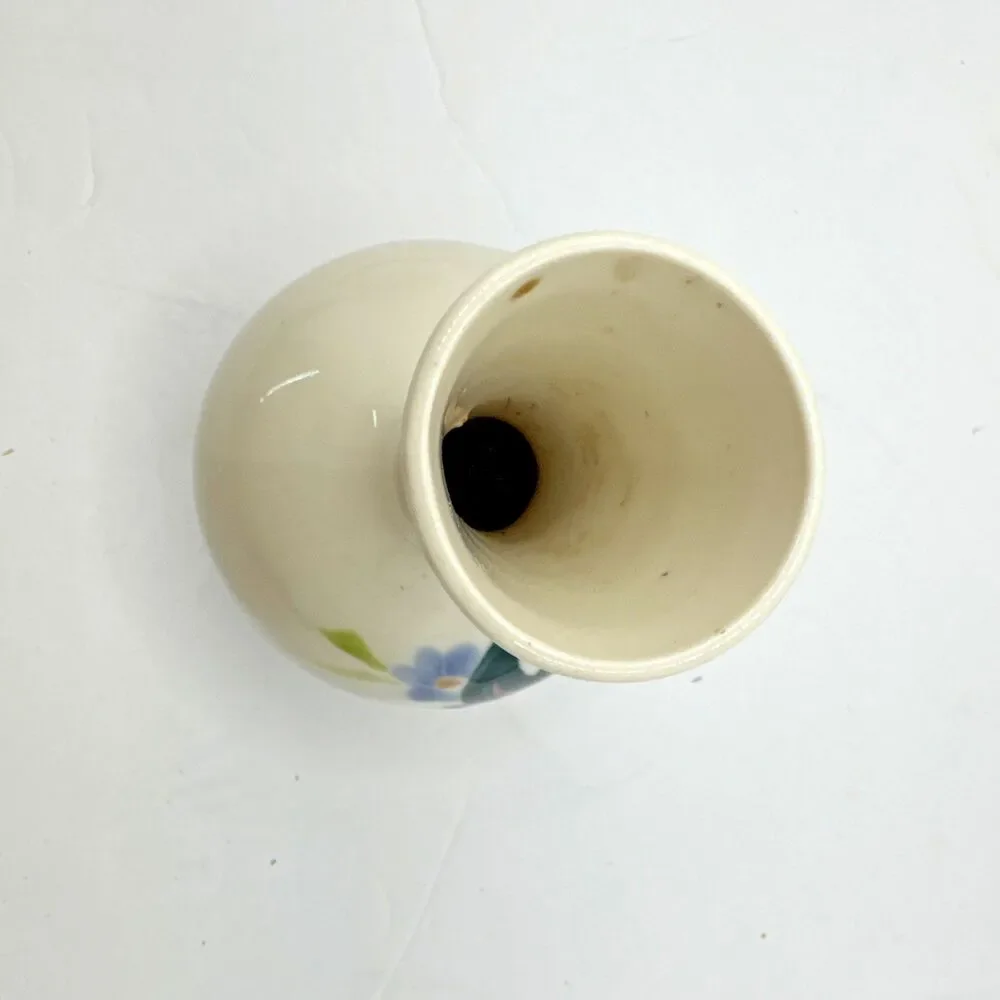 Stunning Zsolnay Hungary Porcelain Hand Painted Floral Flowers Vase numbered